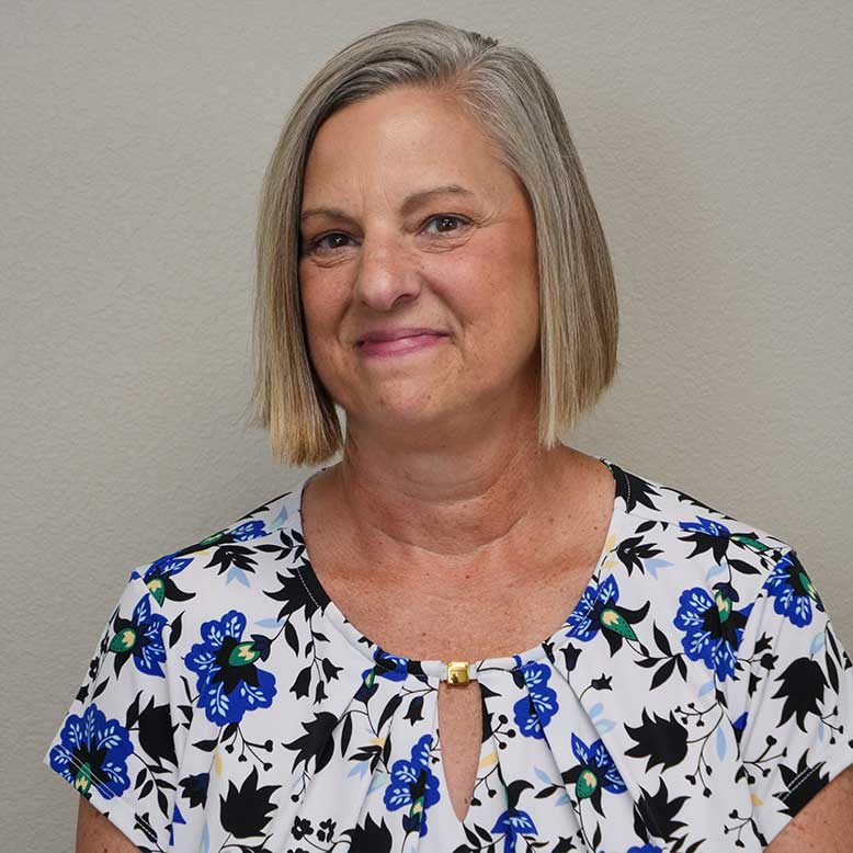 Headshot of Donna K