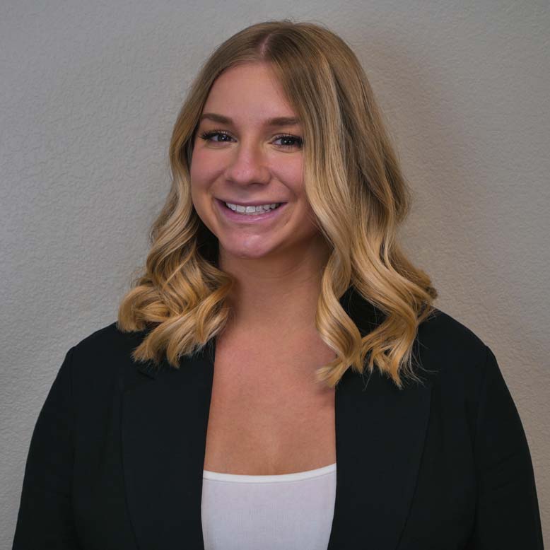 Headshot of Alexa Zoeller
